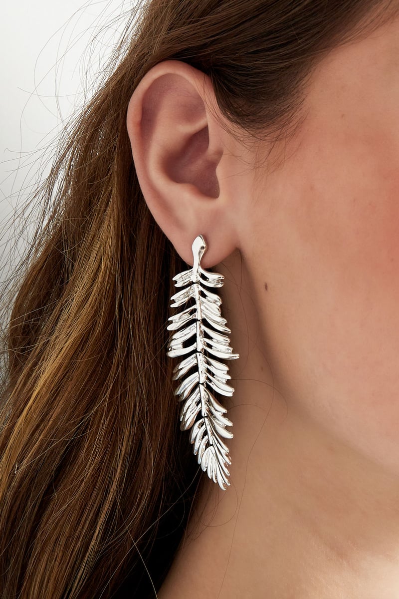 feather earrings